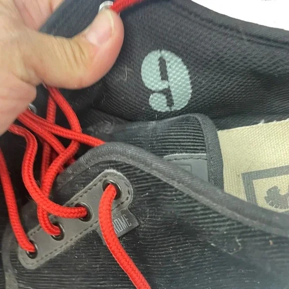 Mens Chrome black corduroy sneakers size 9. Great condition - Picture 5 of 6